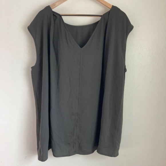 New Halogen women’s top - Picture 5 of 8